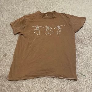 Full tilt, brown skeletons t-shirt, small.